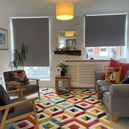 Modern And Comfortable Flat With Private Parking Lägenhet Oxford Exteriör bild
