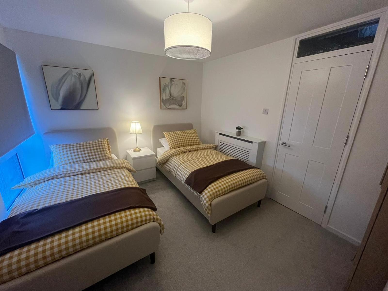 Modern And Comfortable Flat With Private Parking Lägenhet Oxford Exteriör bild